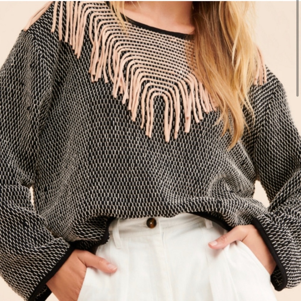 Tonlé Kiri sweater with fringe
